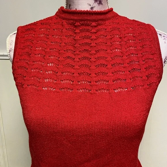 ST. JOHN Twin Set Sweater Set Cardigan and Matching Shell - Picture 10 of 16